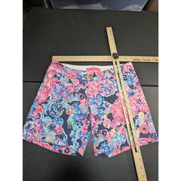 Lilly Pulitzer Navy In Turtle Amazement JAYNE KNIT SHORTS Flat Front 6.5" Women' - Picture 5 of 5